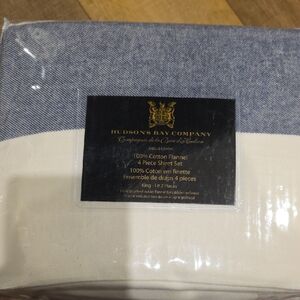 Hudson's Bay Company Iconic Stripes Sheet Set New